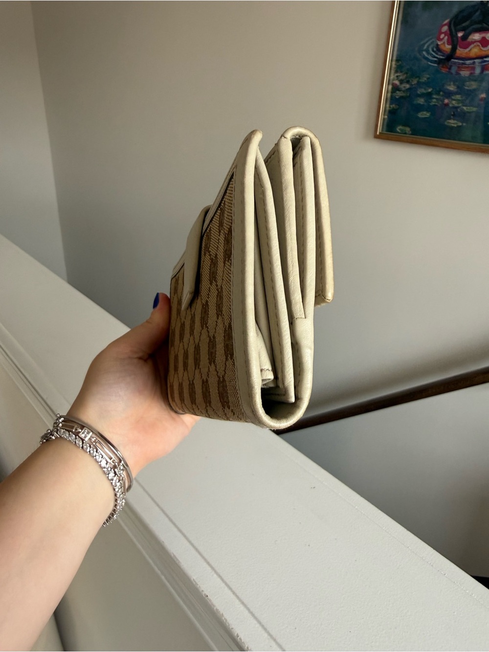 Gucci Beige GG Canvas Continental Wallet with Cream Trim and Gold Logo - Picture 5 of 13